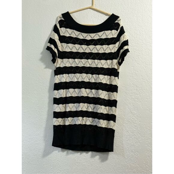 Torrid Sz 2 2x Black White Stripes Open Knit Cotton Pullover Sweater Top - Picture 1 of 3